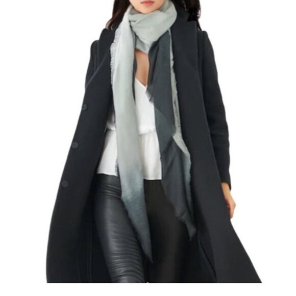 Cushnie Black White Ombre Print Fringe Polyester Rectangular Scarf - Picture 2 of 6